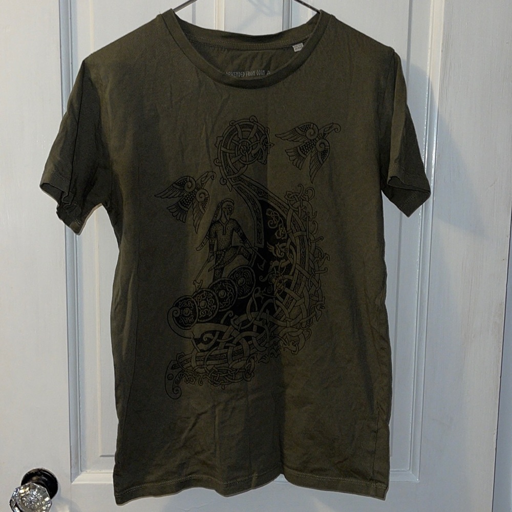 Descended from Odin bjorn unisex t shirt.